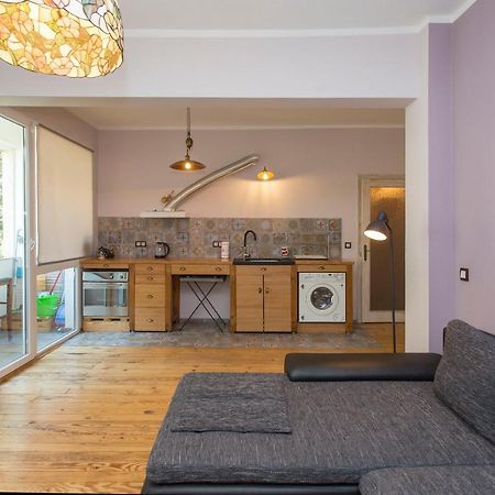Colorful 2Bdr Apartment In The City Center Sofia Exteriör bild