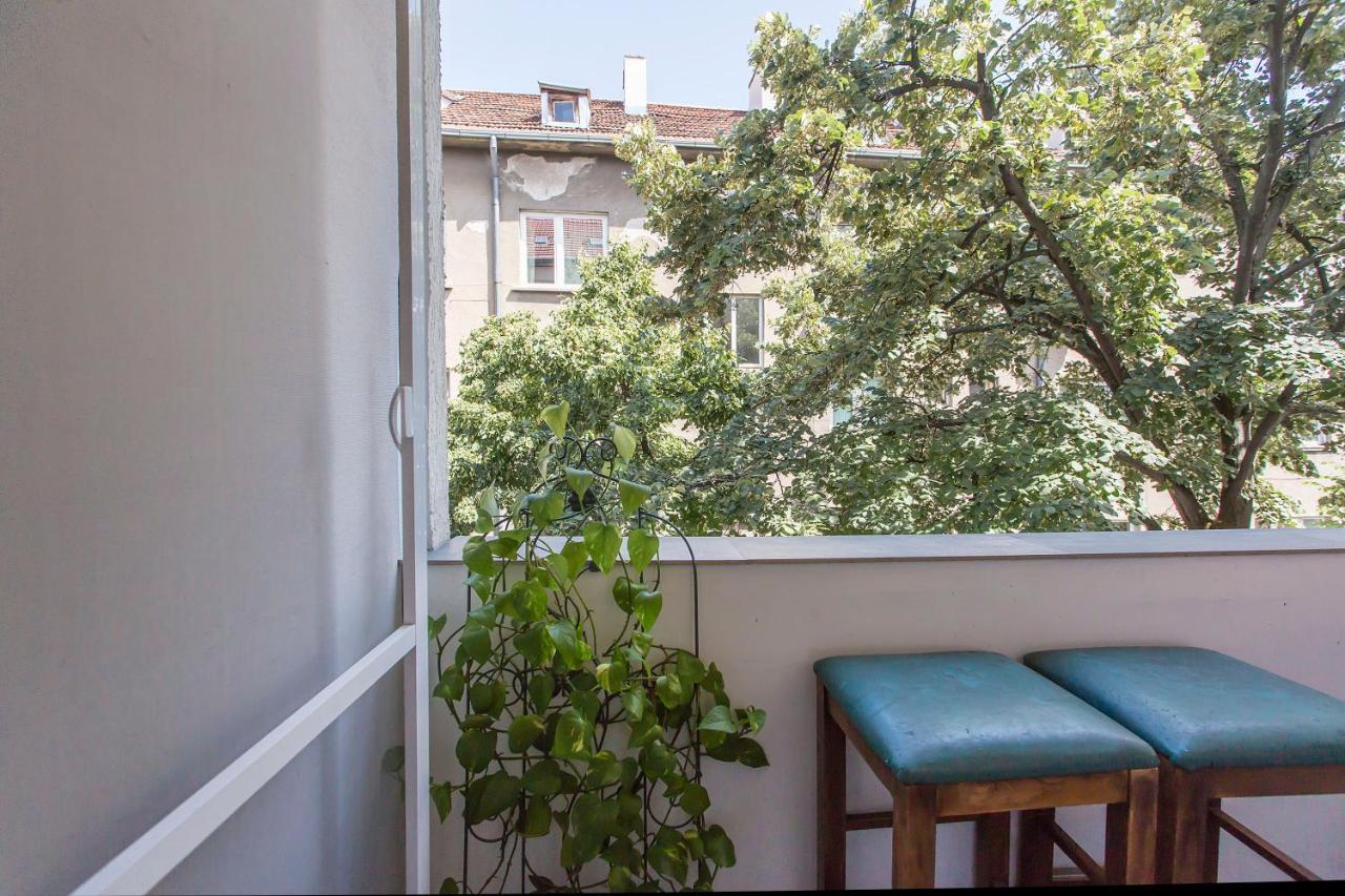 Colorful 2Bdr Apartment In The City Center Sofia Exteriör bild